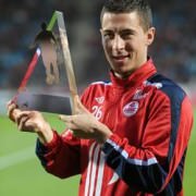 Eden Hazard is presented his award before the game